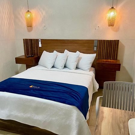 Hotel Real De Castilla Nuovo Guadalajara Bagian luar foto