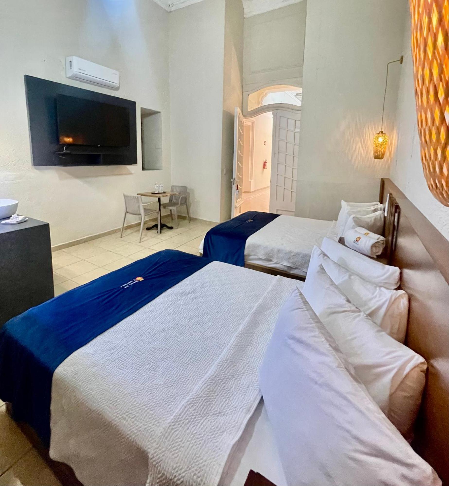 Hotel Real De Castilla Nuovo Guadalajara Bagian luar foto
